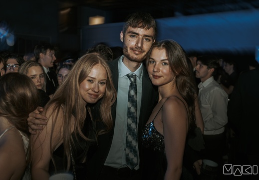 20251018 013446 zalan